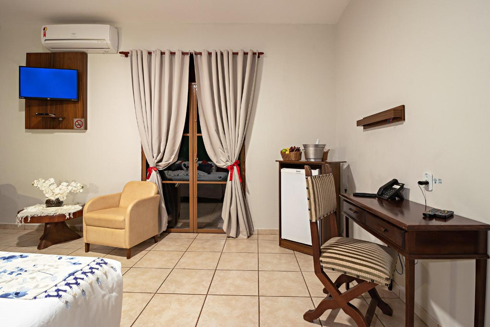 Santa Eliza Eco Resort Ribeirão Bonito Habitación foto